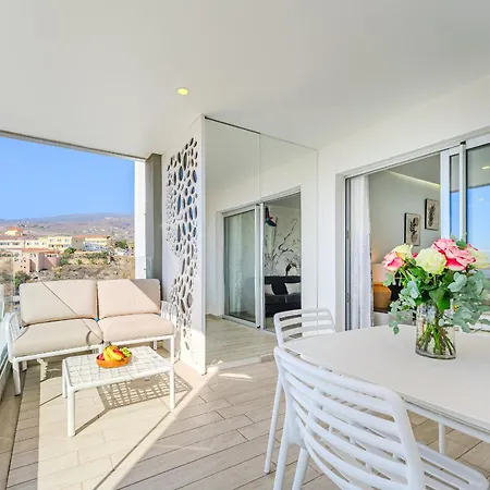 Ocean Garden Sunset View - Heated Pool אדחה