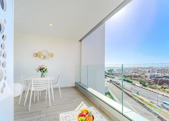 Ocean Garden Sunset View - Heated Pool Apartment